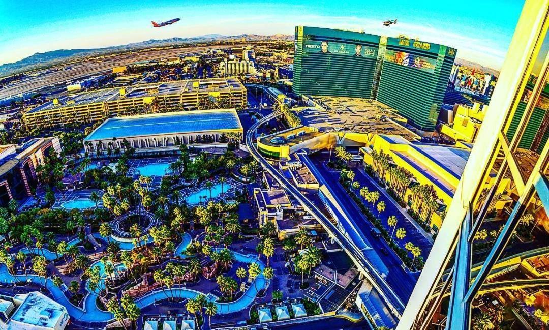 Lucky Gem Penthouse & Luxury Suites At Signature Resort, Balcony Strip View 1607 Лас-Вегас Экстерьер фото